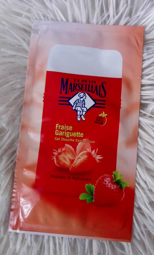 Le Petit Marseillais Żel pod prysznic, Truskawka