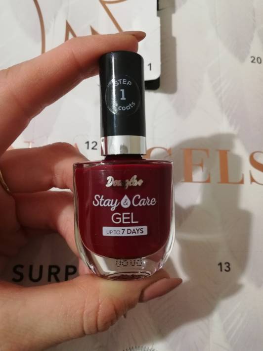 Douglas Lakier do paznokci nr 4 sublime song