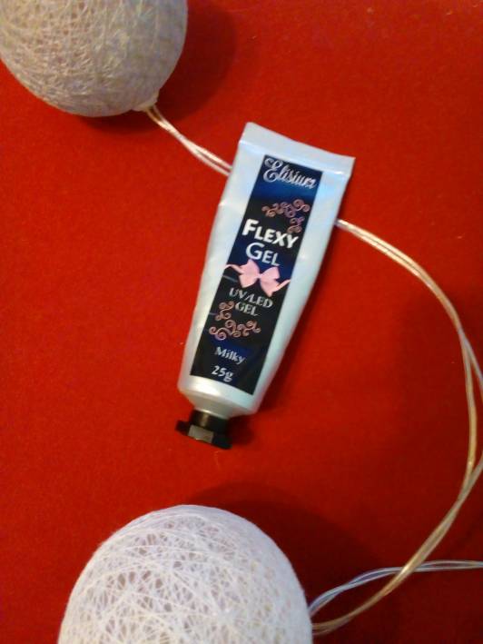 Flexy Gel w odcieniu Milky