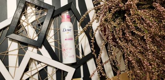 Dove Shower mousse, Pianka do golenia i pod prysznic, Rose oil