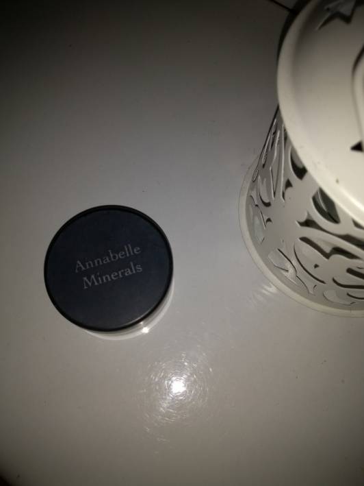 Annabelle Minerals Korektor mineralny do twarzy, medium