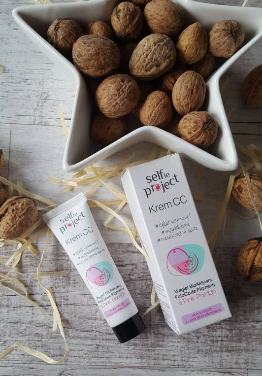 Selfie Project Krem CC do twarzy, Węgiel bioaktywny, Pink pomelo