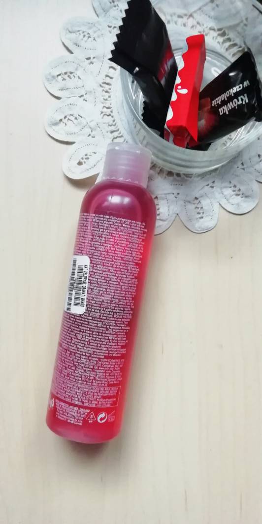 Avon Naturals, Żel pod prysznic, Granat i Mango