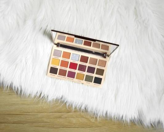 Makeup Revolution Paleta cieni, Soph X, Extra Spice