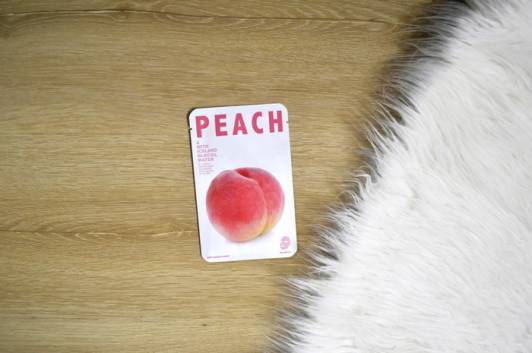 CNF Cosmetics Maska do twarzy w płacie, Peach With Iceland Glacial Water