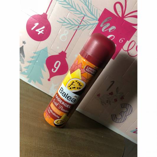 Pianka do golenia Balea ananas i marakuja