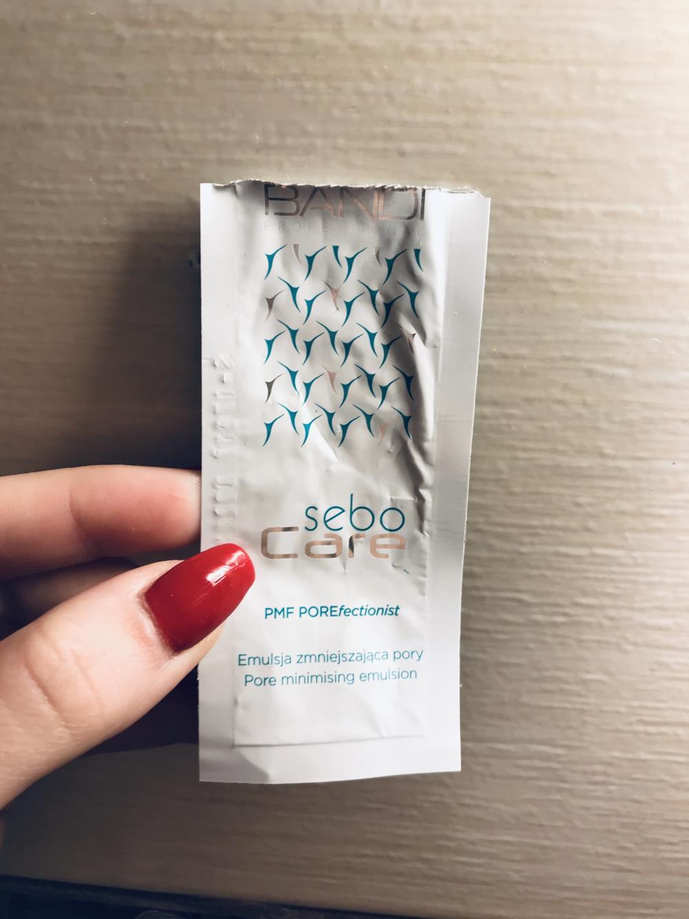 akcja denkowanie! grudzień - kosmetyki w świątecznych opakowaniach i świątecznych kolorach 🎄❄️⛄🎀🎁🎅