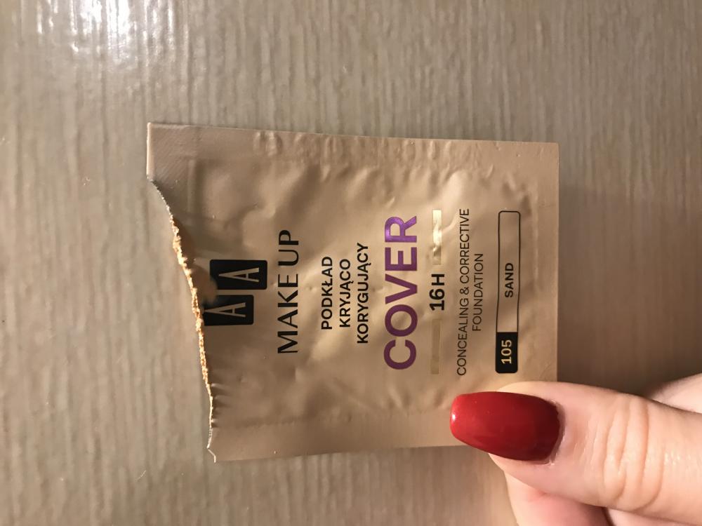 akcja denkowanie! grudzień - kosmetyki w świątecznych opakowaniach i świątecznych kolorach 🎄❄️⛄🎀🎁🎅