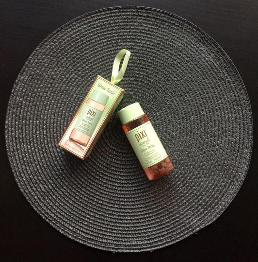 Pixi Tonik do twarzy,  Skintreats, Glow Tonic, 5% Glycolic acid, aloe vera & ginseng
