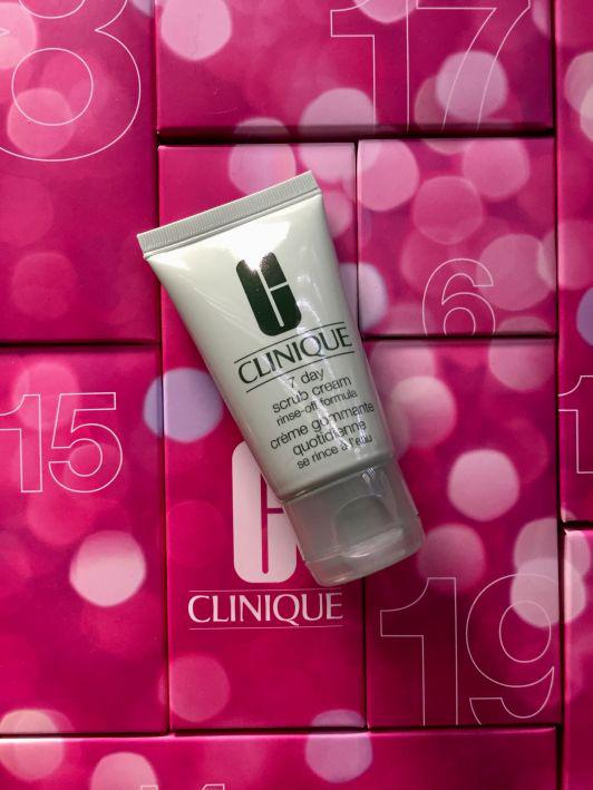 Clinique 7 dniowy peeling 