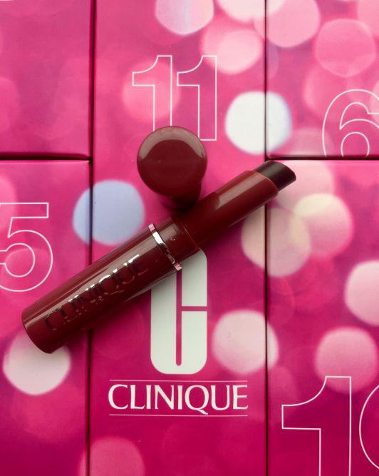 Clinique Almost Lipstick, Błyszczyk do ust w formie pomadki, 06 Black Honey