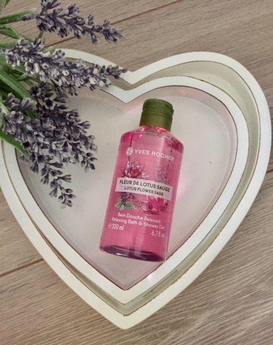 Yves Rocher Żel pod prysznic, Kwiat lotosu i szałwia