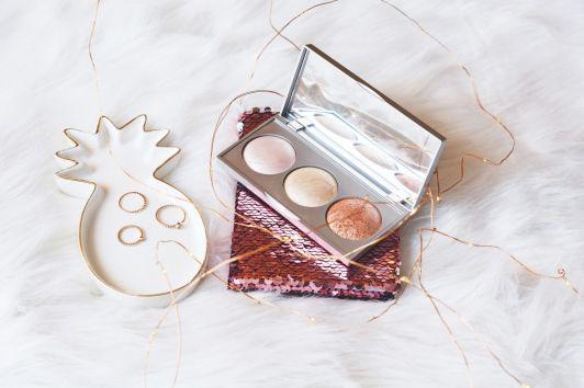 Golden Rose Strobing Highlighter Palette, Paleta rozświetlaczy do twarzy, High Impact Glow