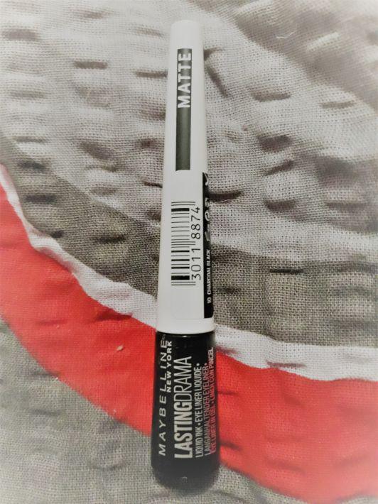 Maybelline Master Ink Matte, Matowy eyeliner w płynie, Black