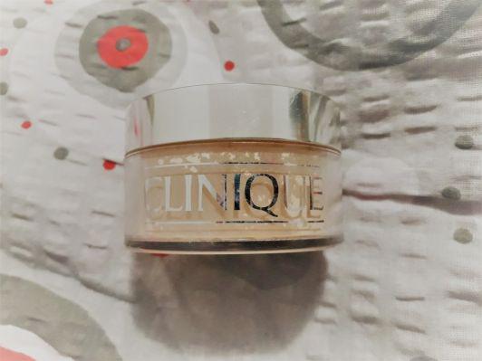 Clinique Blended face powder and brush, sypki puder, 03 transparency