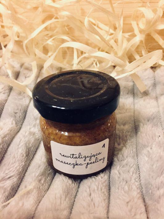 Rewitalizująca maseczka-peeling, Vianek