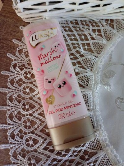 Luksja Żel pod prysznic, Limited Edition, Marshmallow