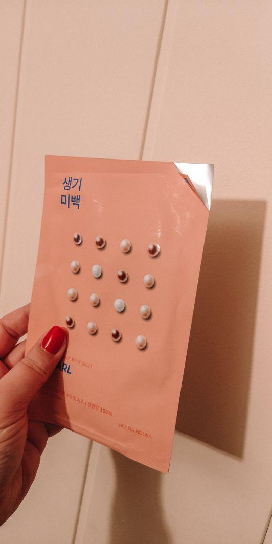 Perłowa maseczka w płachcie