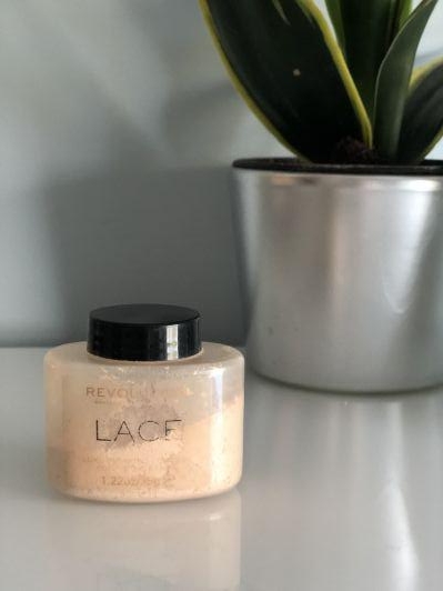 Makeup Revolution Lace, Baking Powder, Puder do twarzy, Sypki