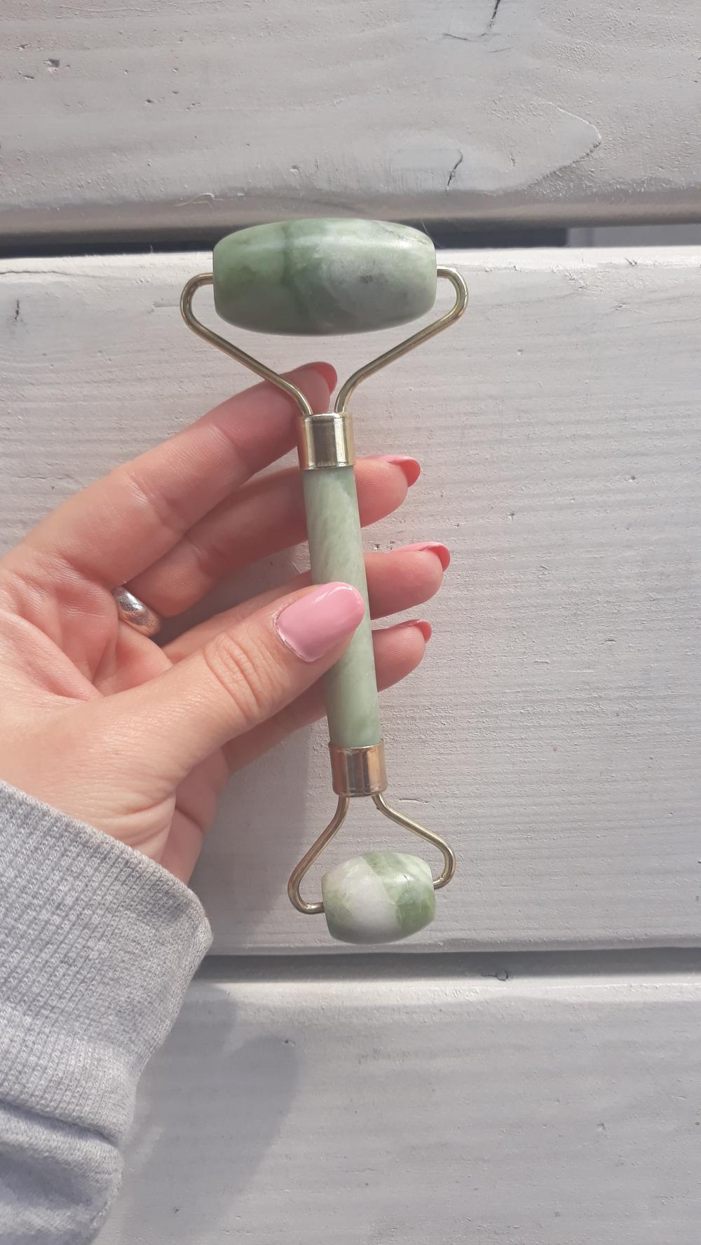 Jadeitowy roller za 8 zł w Klubie shoppingowym Ofeminin