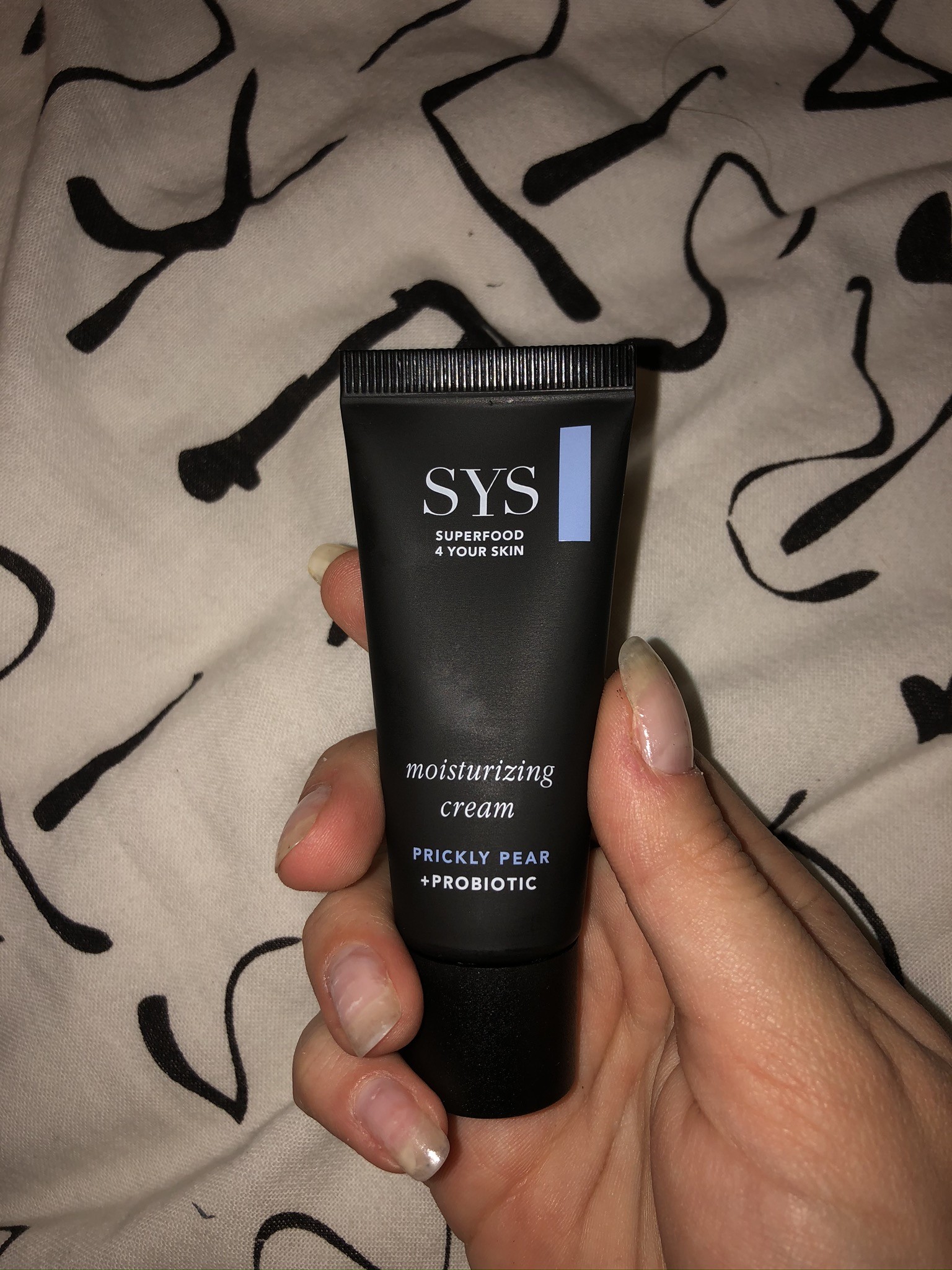 sys moisturizing cream