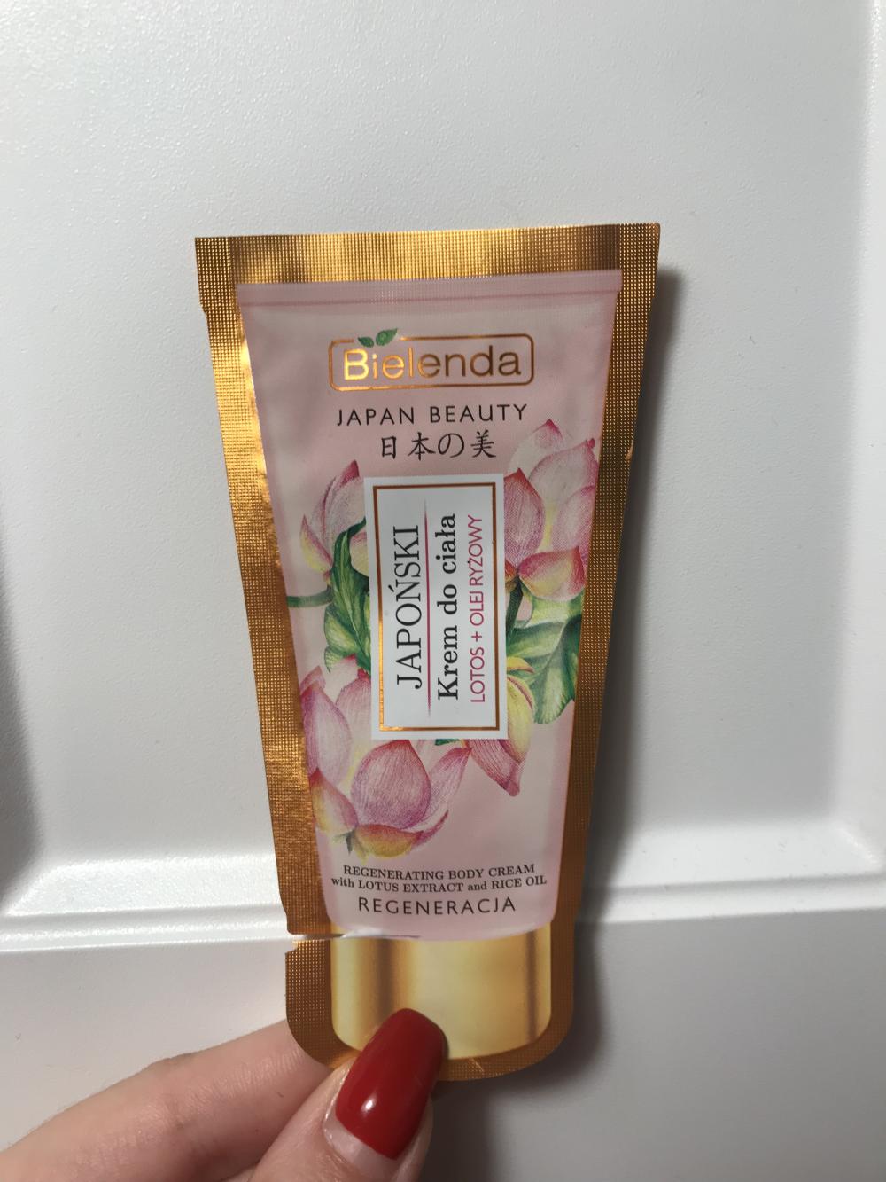 akcja denkowanie! grudzień - kosmetyki w świątecznych opakowaniach i świątecznych kolorach 🎄❄️⛄🎀🎁🎅