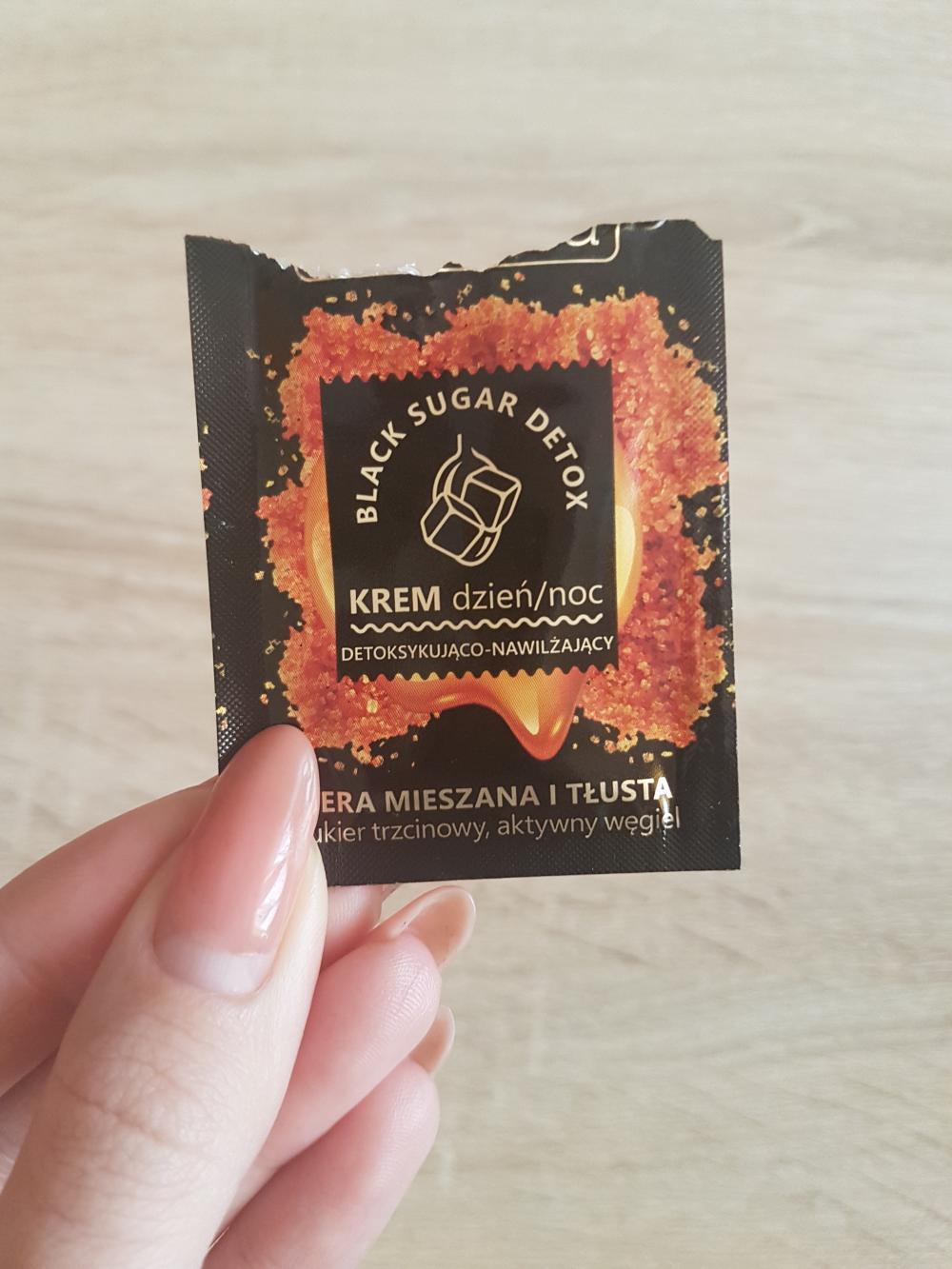 akcja denkowanie! grudzień - kosmetyki w świątecznych opakowaniach i świątecznych kolorach 🎄❄️⛄🎀🎁🎅