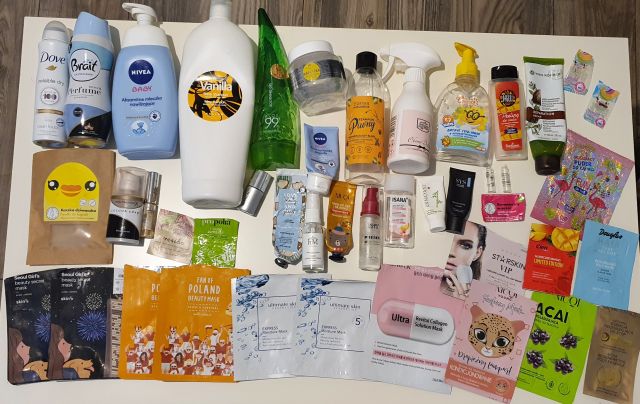 akcja denkowanie! grudzień - kosmetyki w świątecznych opakowaniach i świątecznych kolorach 🎄❄️⛄🎀🎁🎅