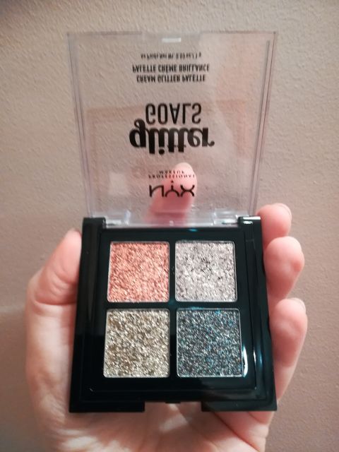 NYX Glitter Goals, Paleta brokatowych cieni do powiek, Galactica
