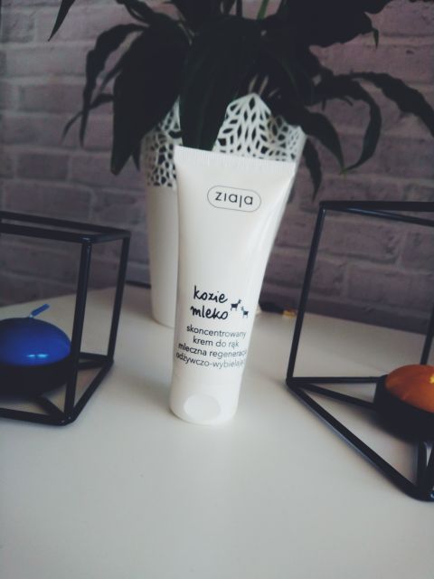 Ziaja Kozie Mleko, Skoncentrowany krem do rąk i paznokci, Nawilżająco-wygładzający, Odżywczo-wybielający