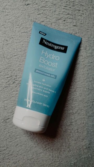 Neutrogena, Hydro Boost, Exfoliator Smoothing Gel (Wygładzający peeling do twarzy). 