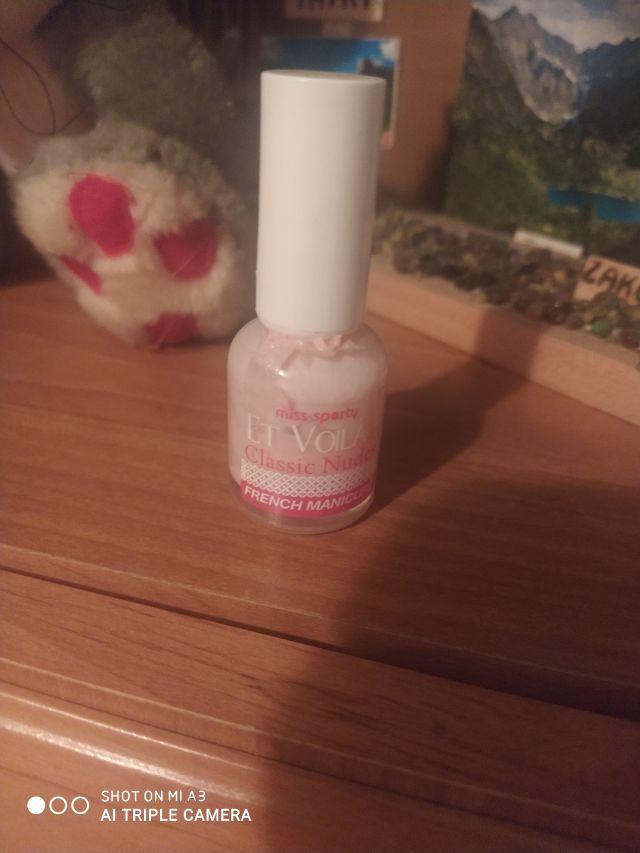 Essence et voila, classic nails french manicure,lakier do paznokci