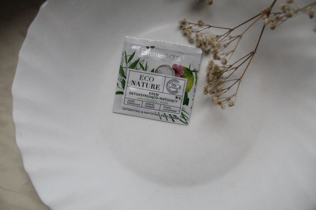 Bielenda Eco Nature, Krem do twarzy, Detoksykująco-matujący,  Na dzień i Na noc, Cera mieszana i tłusta,