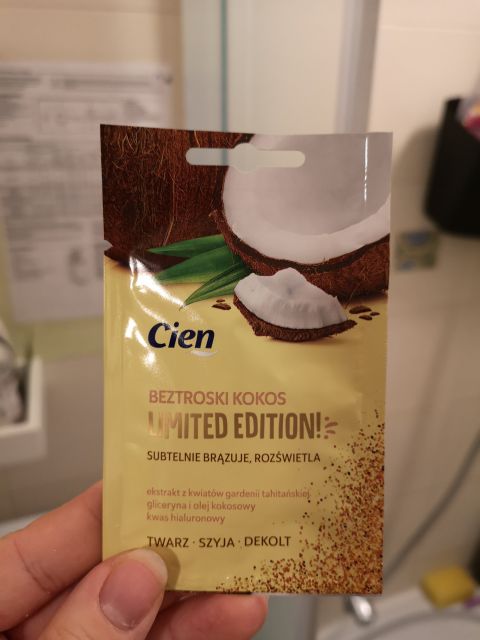 akcja denkowanie! grudzień - kosmetyki w świątecznych opakowaniach i świątecznych kolorach 🎄❄️⛄🎀🎁🎅