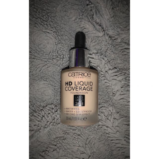 Catrice HD Liquid Coverage, Podkład do twarzy, nr 010 Light Beige