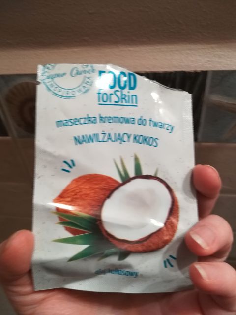 akcja denkowanie! grudzień - kosmetyki w świątecznych opakowaniach i świątecznych kolorach 🎄❄️⛄🎀🎁🎅