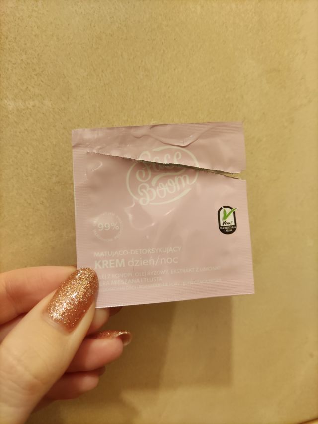 akcja denkowanie! grudzień - kosmetyki w świątecznych opakowaniach i świątecznych kolorach 🎄❄️⛄🎀🎁🎅