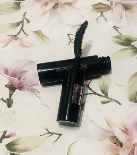 Yves Saint Laurent Tusz do rzęs,  Volume Effet Faux Cils The Curler