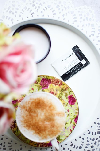 Koncentrat pod oczy niwelujący oznaki starzenia D`Alchémy, Age-Delay Eye Concentrate