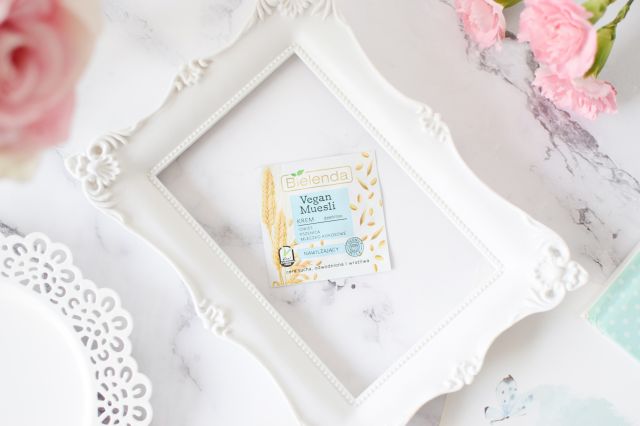 Bielenda Vegan Muesli, Krem do twarzy, Nawilżający, Na dzień i na noc