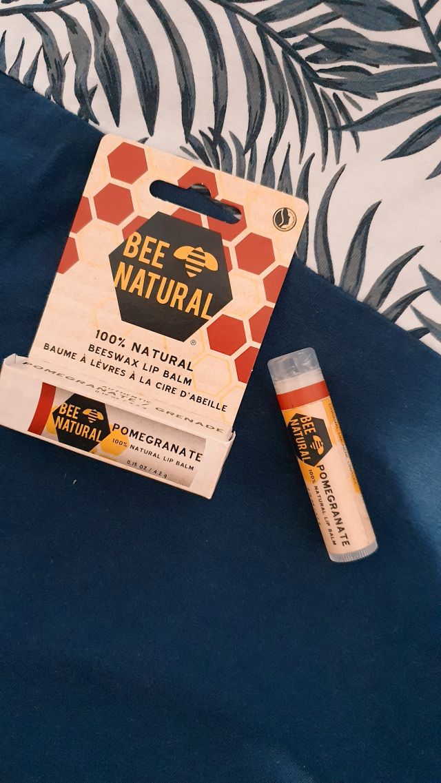Bee Natural Pomadka ochronna do ust, Granat