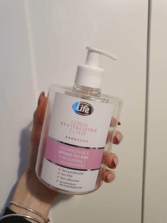 akcja denkowanie! grudzień - kosmetyki w świątecznych opakowaniach i świątecznych kolorach 🎄❄️⛄🎀🎁🎅