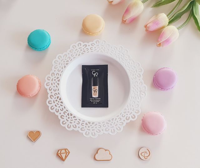 Golden Rose Total Cover 2in1 Foundation & Concealer, Podkład do twarzy i korektor, nr 01 Porcelain