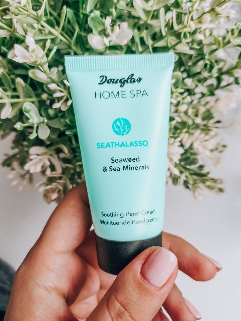 Douglas Home Spa, Krem do rąk, Łagodzący, Seathalasso Seaweed & Sea Minerals 