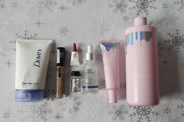 akcja denkowanie! grudzień - kosmetyki w świątecznych opakowaniach i świątecznych kolorach 🎄❄️⛄🎀🎁🎅