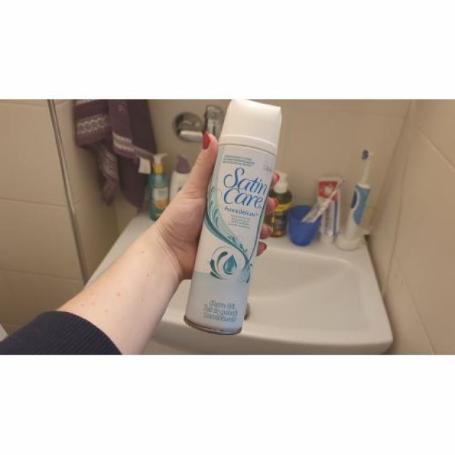 Gilette Satin Care, Żel do golenia, Pure & Delicate