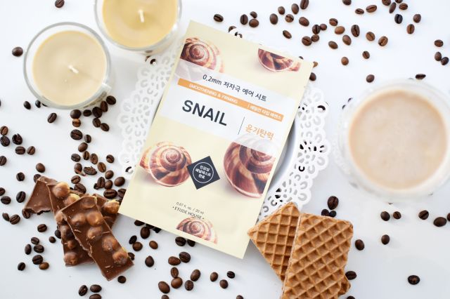 Etude House 0.2mm Therapy Air Mask, Maseczka do twarzy w płacie, Snail