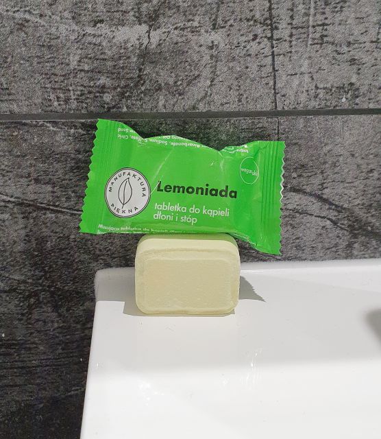 akcja denkowanie! grudzień - kosmetyki w świątecznych opakowaniach i świątecznych kolorach 🎄❄️⛄🎀🎁🎅