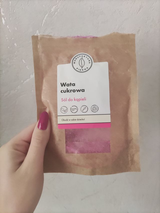 akcja denkowanie! grudzień - kosmetyki w świątecznych opakowaniach i świątecznych kolorach 🎄❄️⛄🎀🎁🎅