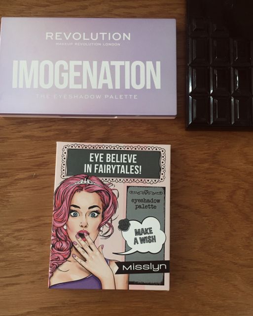 Palety cieni do powiek